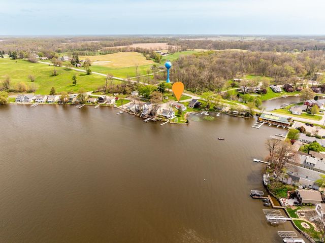 2000 LN 120 Hamilton Lake, Hamilton, IN 46742