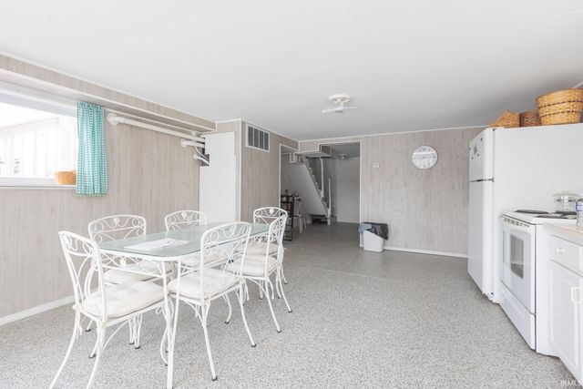 2000 LN 120 Hamilton Lake, Hamilton, IN 46742