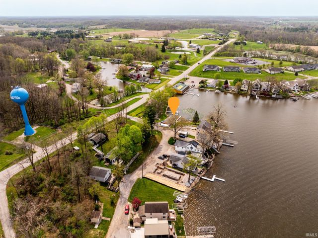 2000 LN 120 Hamilton Lake, Hamilton, IN 46742