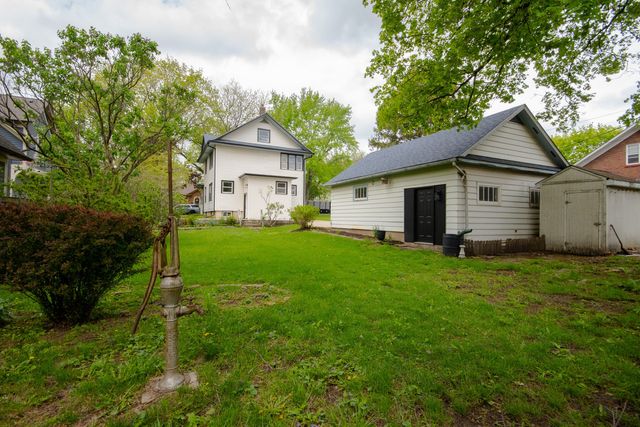 409 S 3rd Street, West Dundee, IL 60118