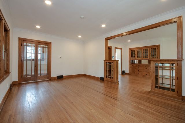 409 S 3rd Street, West Dundee, IL 60118
