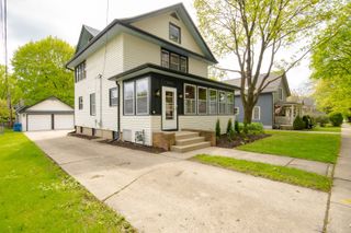409 S 3rd Street, West Dundee, IL 60118