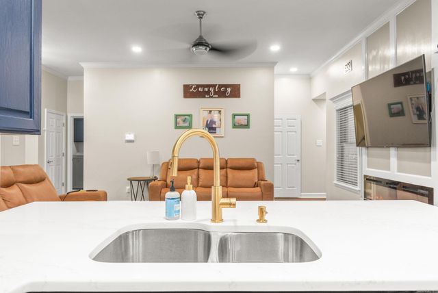 2609 Shadowcreek Drive, Bryant, AR 72022