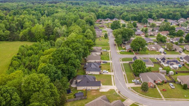 2609 Shadowcreek Drive, Bryant, AR 72022