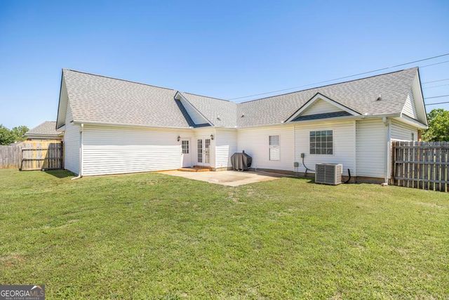 342 Peach Blossom Road, Bonaire, GA 31005