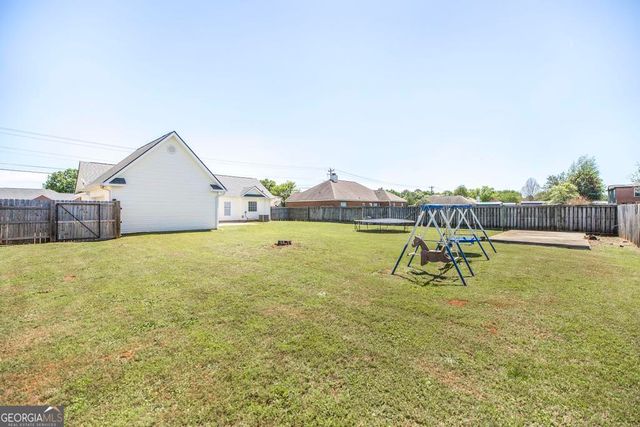 342 Peach Blossom Road, Bonaire, GA 31005