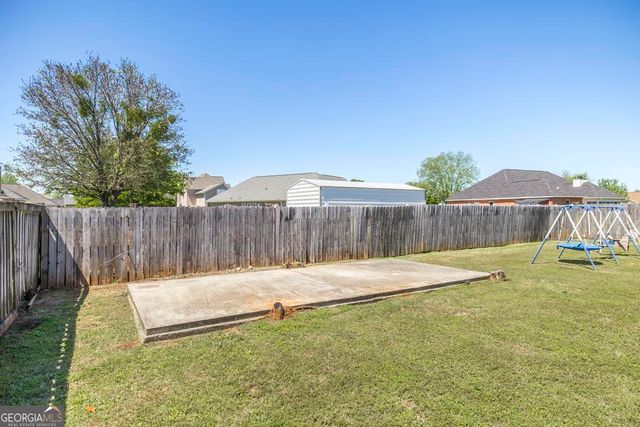 342 Peach Blossom Road, Bonaire, GA 31005