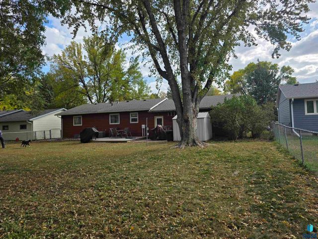 6712 W 47th St Street, Sioux Falls, SD 57106