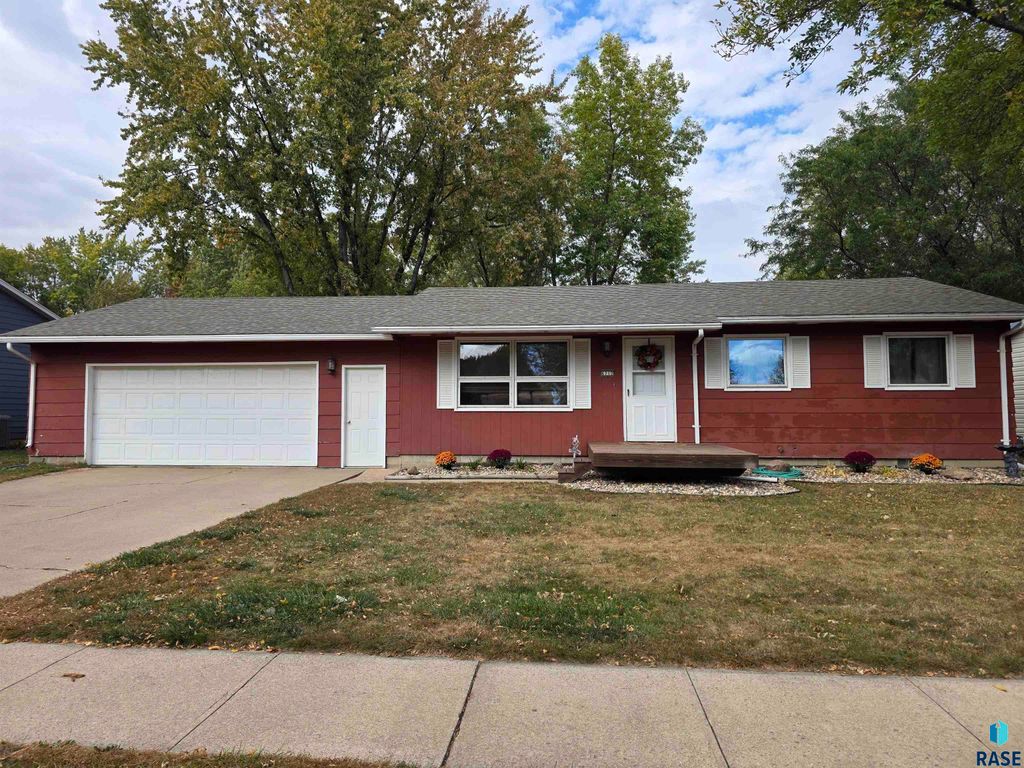 6712 W 47th St Street, Sioux Falls, SD 57106