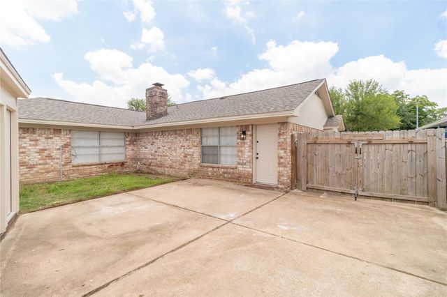 16310 Forest Way Drive, Houston, TX 77090