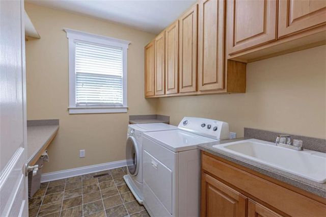 105 Stayman Park, Fayetteville, GA 30215