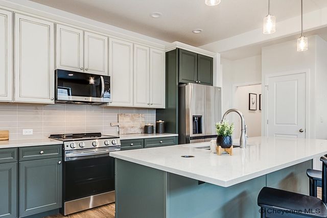 3938 SADDLEBACK LN, Cheyenne, WY 82001