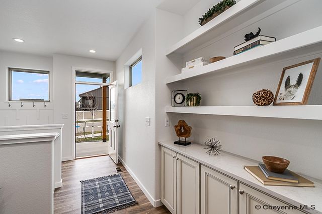 3938 SADDLEBACK LN, Cheyenne, WY 82001