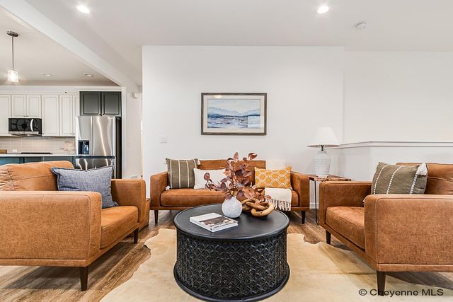 3938 SADDLEBACK LN, Cheyenne, WY 82001