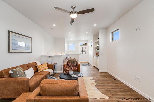 3938 SADDLEBACK LN, Cheyenne, WY 82001