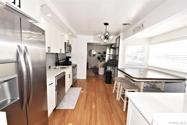 31 Armell Street, Huntington Station, NY 11746