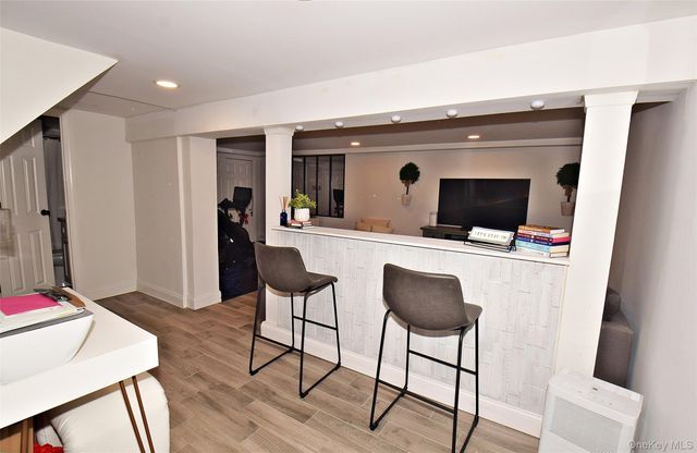 31 Armell Street, Huntington Station, NY 11746