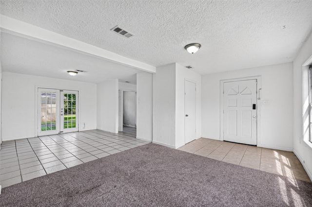 2101 E Fayle Street, Baytown, TX 77520