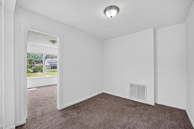 2101 E Fayle Street, Baytown, TX 77520