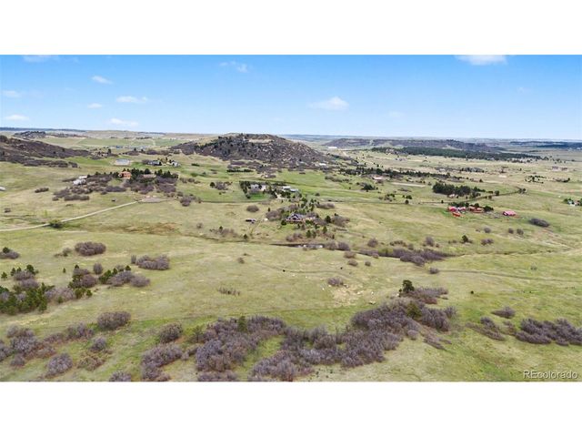 5324 Grimes Ln, Larkspur, CO 80118