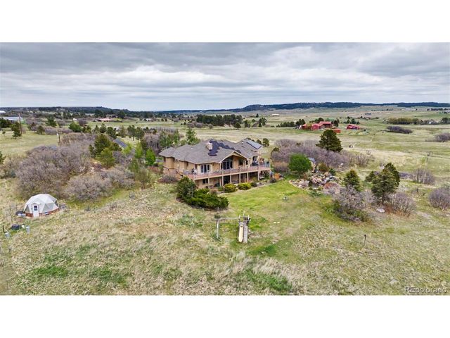 5324 Grimes Ln, Larkspur, CO 80118