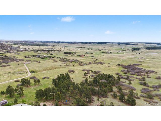 5324 Grimes Ln, Larkspur, CO 80118