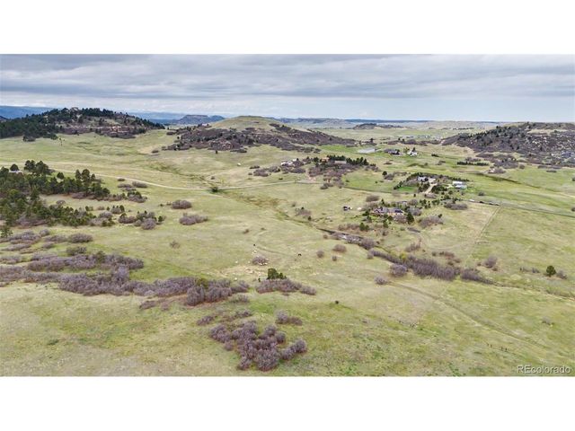 5324 Grimes Ln, Larkspur, CO 80118