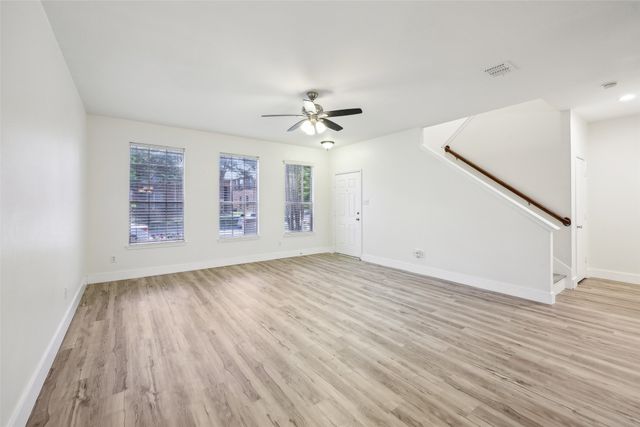 1132 Jaime Drive, Grand Prairie, TX 75052