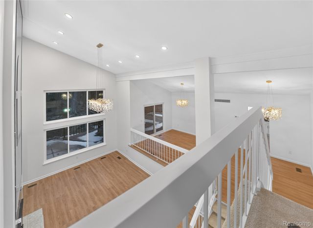 28902 Creek Bend Drive, Farmington, MI 48331