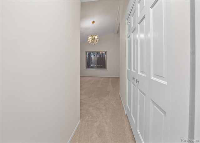 28902 Creek Bend Drive, Farmington, MI 48331