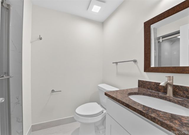 28902 Creek Bend Drive, Farmington, MI 48331