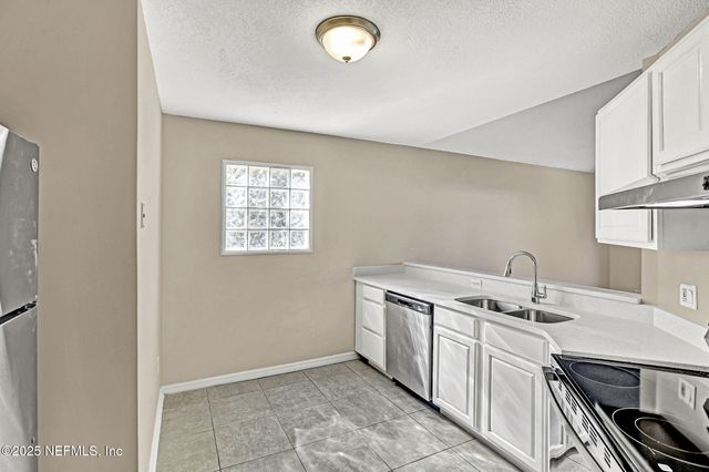 364 FULL MOON Trail, Jacksonville, FL 32225