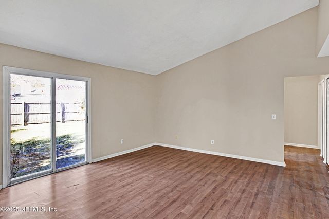 364 FULL MOON Trail, Jacksonville, FL 32225