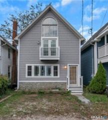 90 Beckett Avenue, Branford, CT 06405