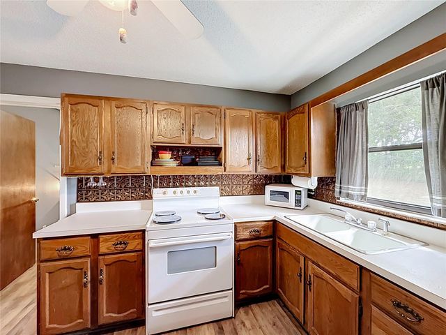 5891 SE 171ST COURT, Ocklawaha, FL 32179