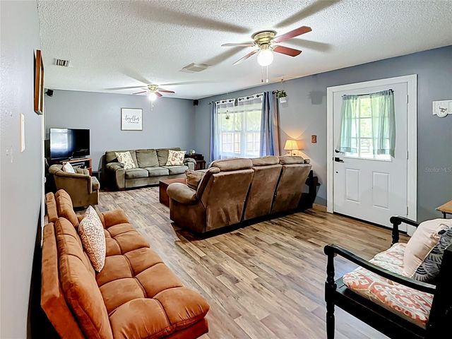 5891 SE 171ST COURT, Ocklawaha, FL 32179