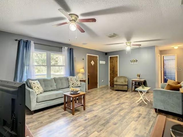 5891 SE 171ST COURT, Ocklawaha, FL 32179