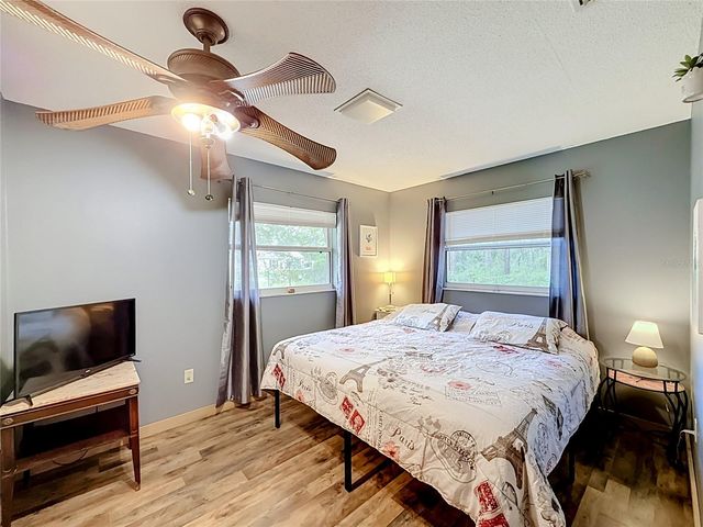5891 SE 171ST COURT, Ocklawaha, FL 32179
