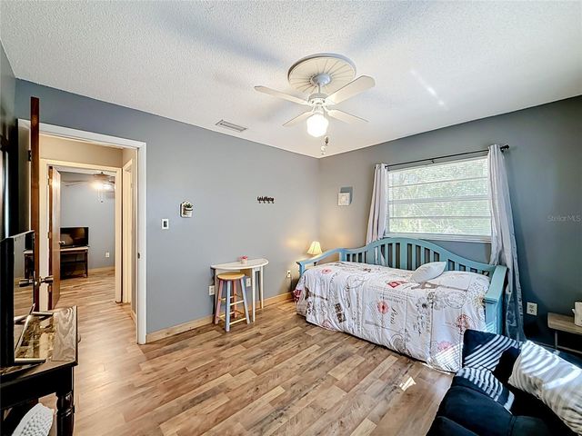 5891 SE 171ST COURT, Ocklawaha, FL 32179