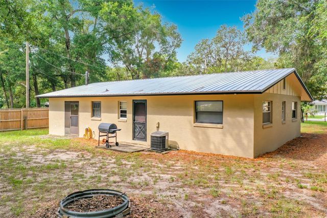 5891 SE 171ST COURT, Ocklawaha, FL 32179