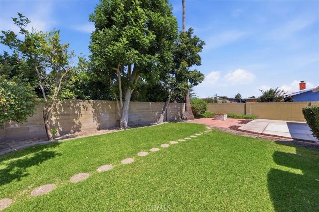 17675 San Diego Circle, Fountain Valley, CA 92708