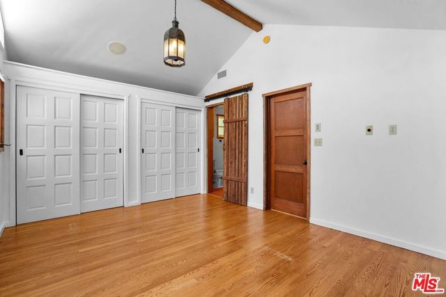 2411 Castle Heights Avenue, Los Angeles, CA 90034