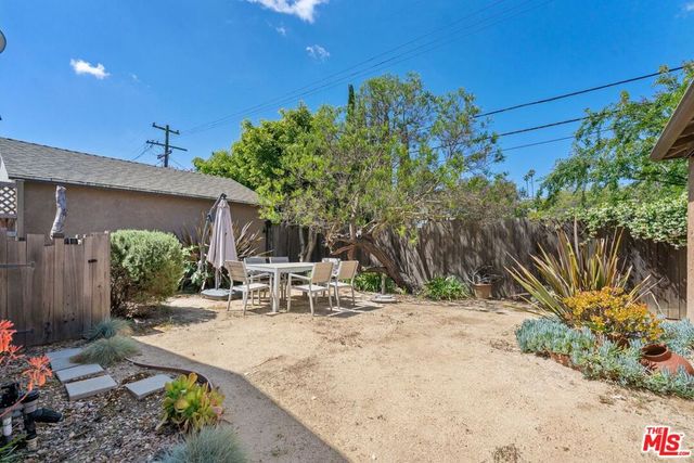 2411 Castle Heights Avenue, Los Angeles, CA 90034