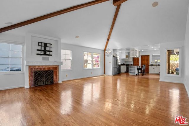 2411 Castle Heights Avenue, Los Angeles, CA 90034