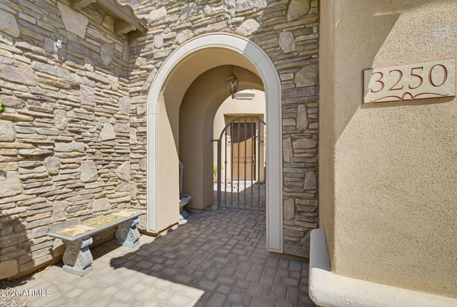 3250 E CHERRYWOOD Place, Chandler, AZ 85249