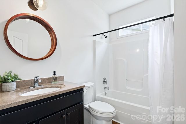 9 Carraway Court, Asheville, NC 28804