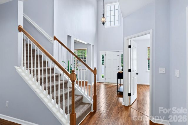 9 Carraway Court, Asheville, NC 28804