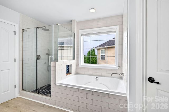 9 Carraway Court, Asheville, NC 28804