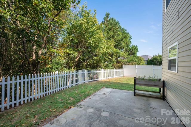 9 Carraway Court, Asheville, NC 28804