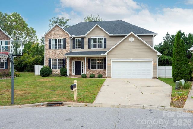 9 Carraway Court, Asheville, NC 28804
